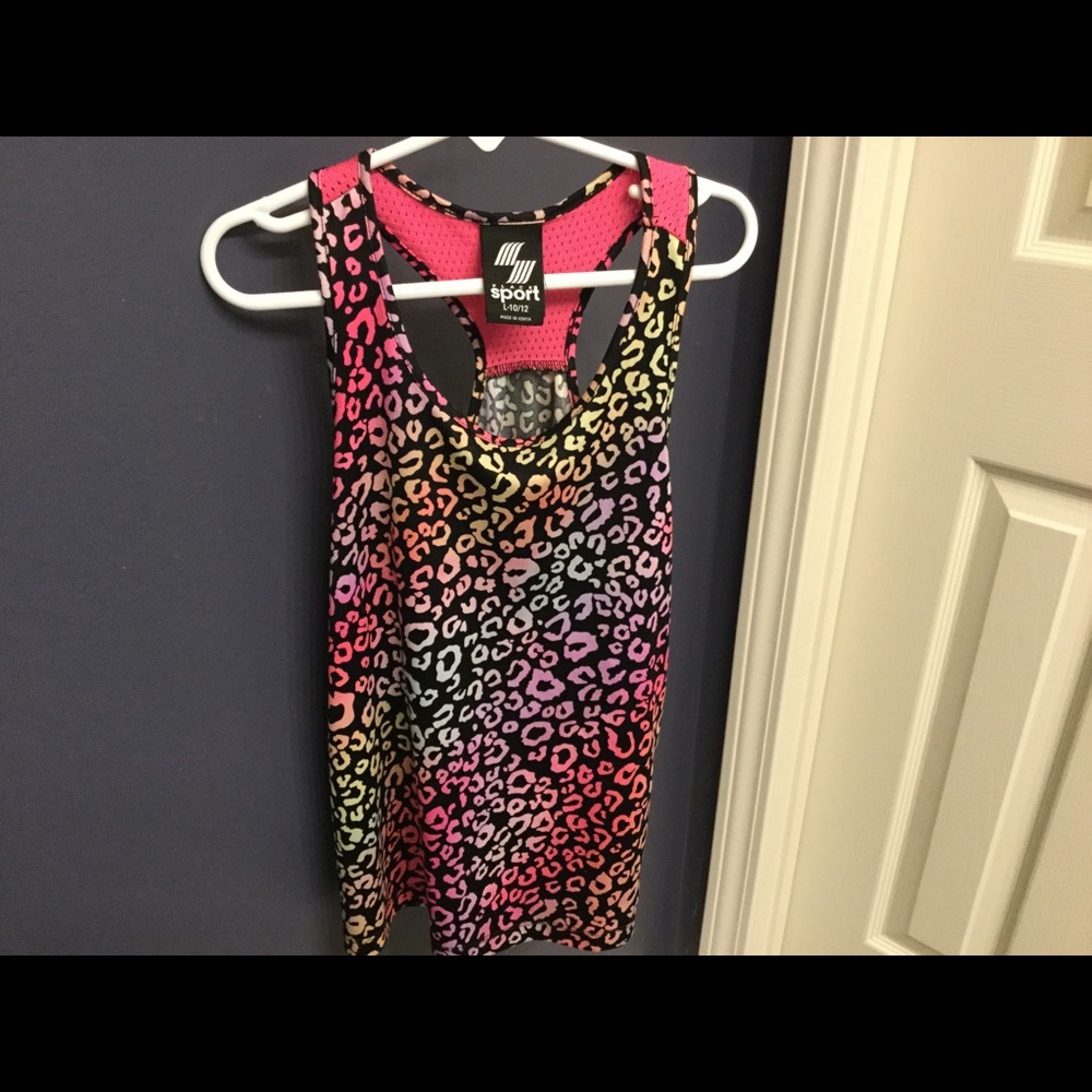 Athletic tank top